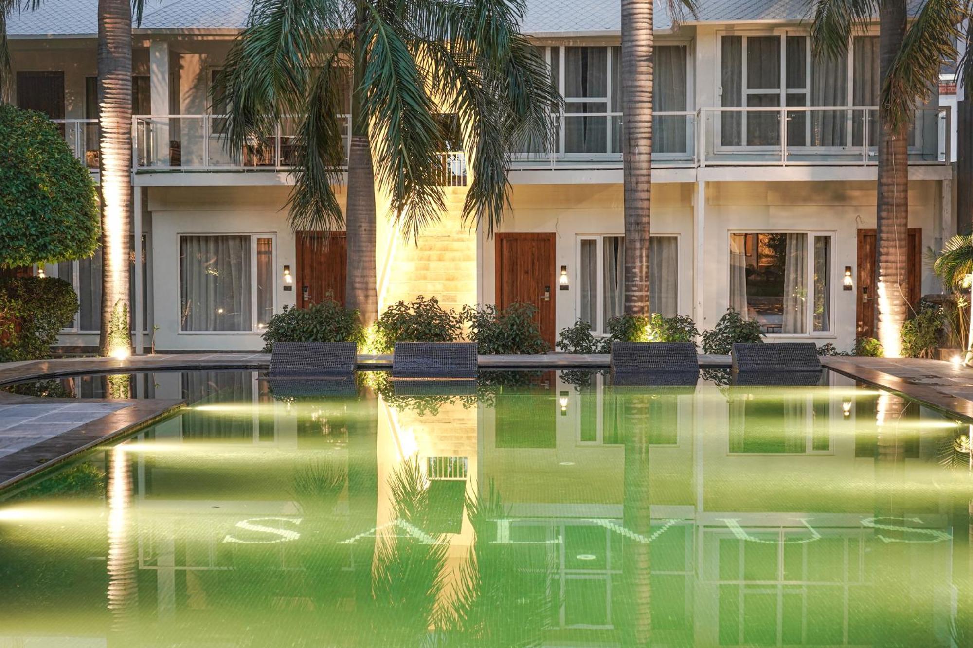 The Narayana Sanctuary - Luxe Poolside Suites By Salvus Rishīkesh 外观 照片